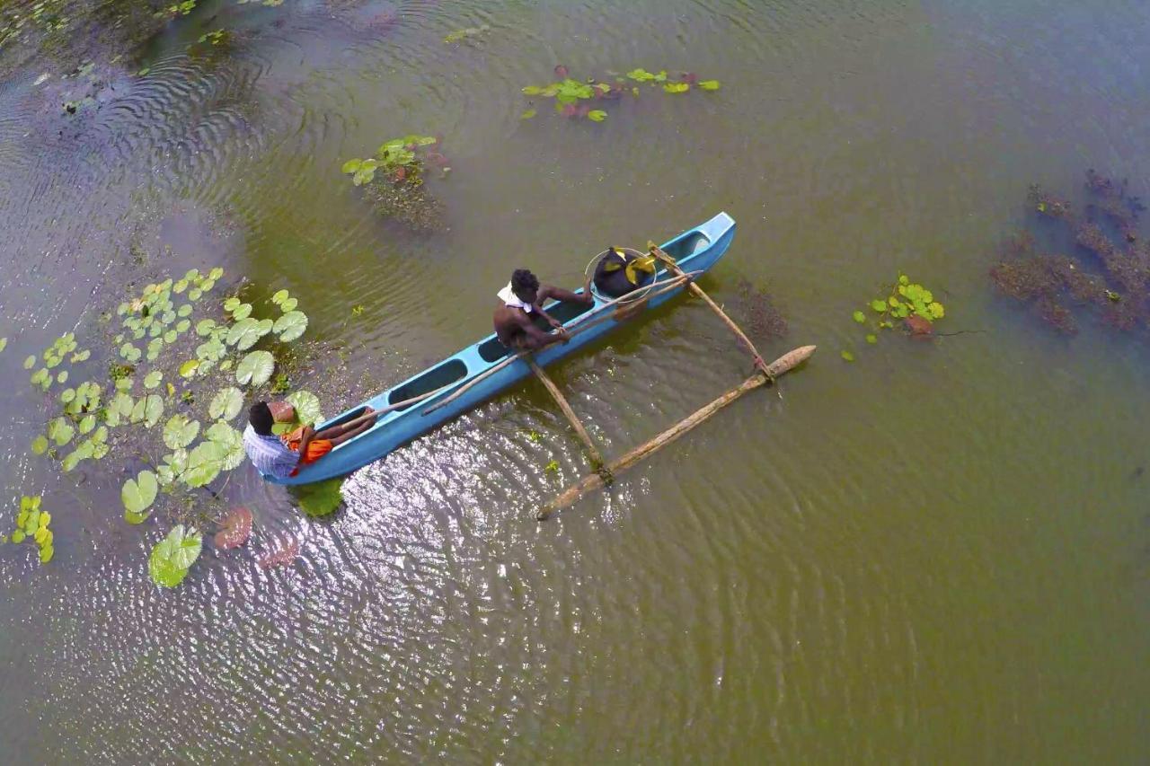 Grand Tamarind Lake Kataragama Bagian luar foto