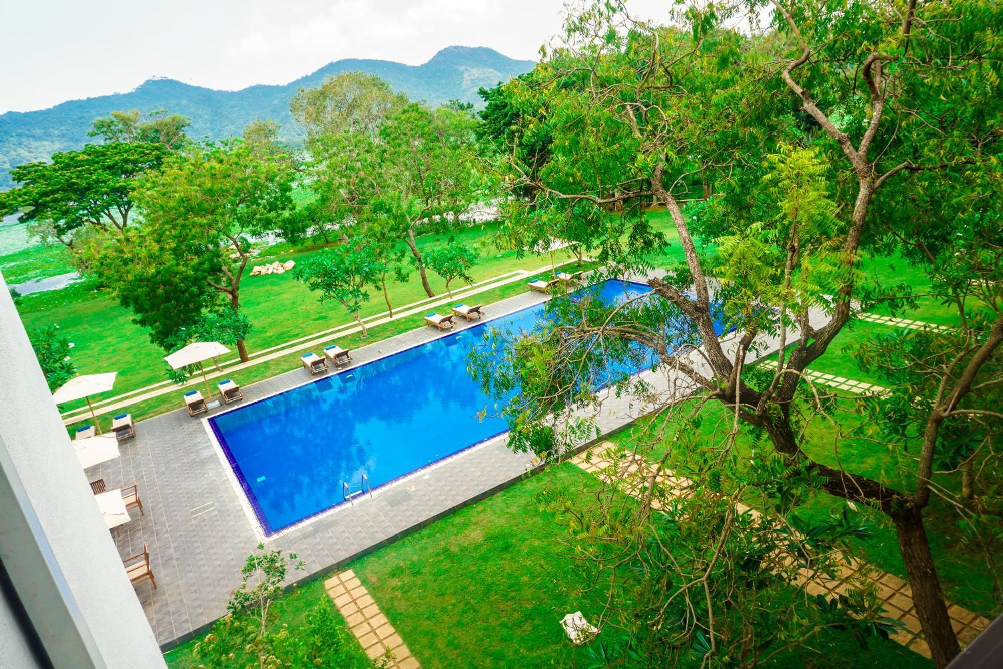 Grand Tamarind Lake Kataragama Bagian luar foto